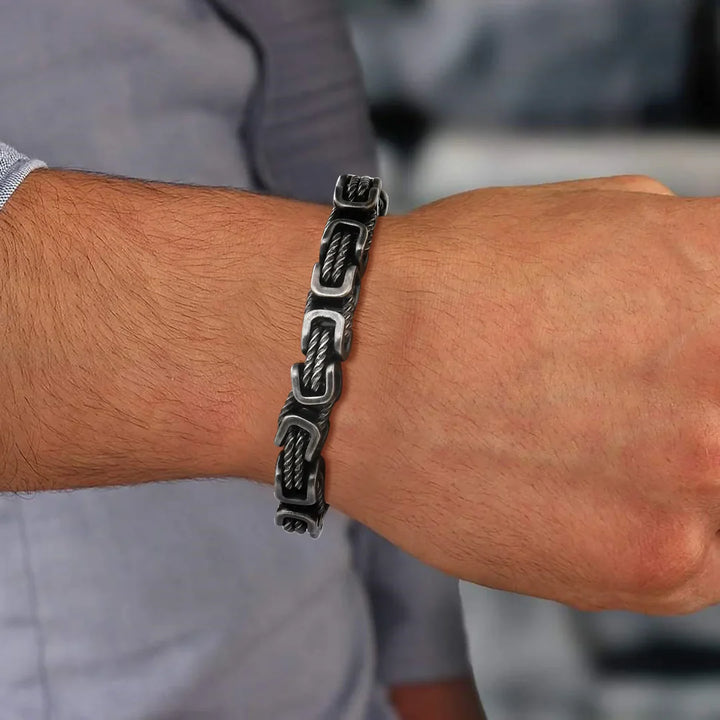 Blacksteel Forged Chain Cuff